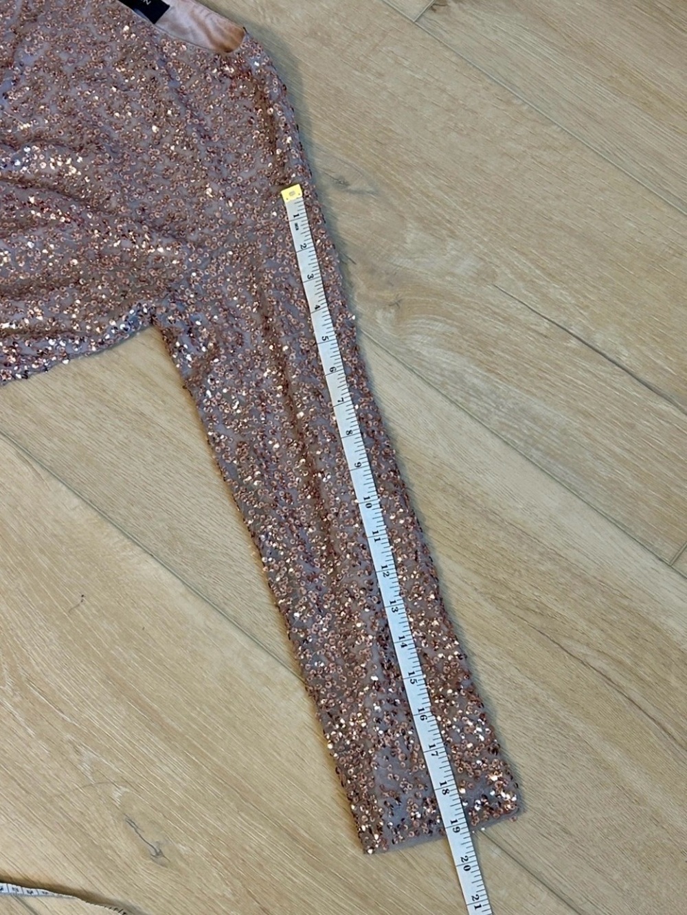 St. John Rose Gold Sequin Metallic Long Sleeve Midi Silk Dress Womens size 4 - Picture 11 of 16